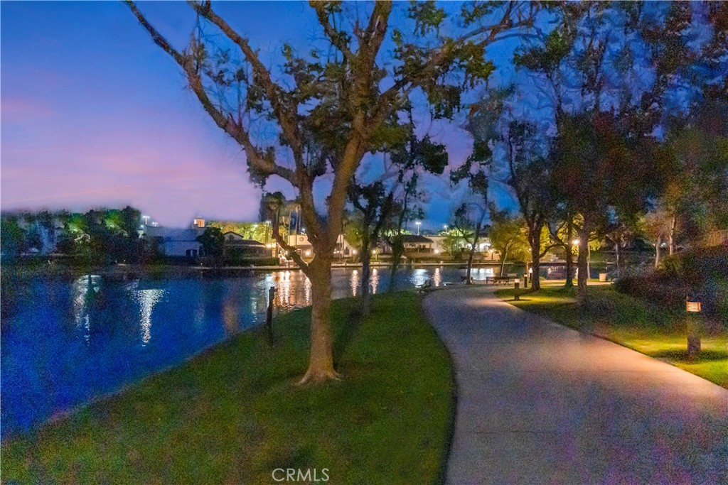 https://media.crmls.org/medias/759823df-b878-42c0-967b-dd7af870cb17.jpg?preset=X-Large