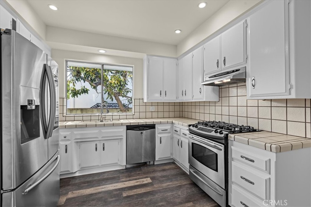 673 W 19th Street