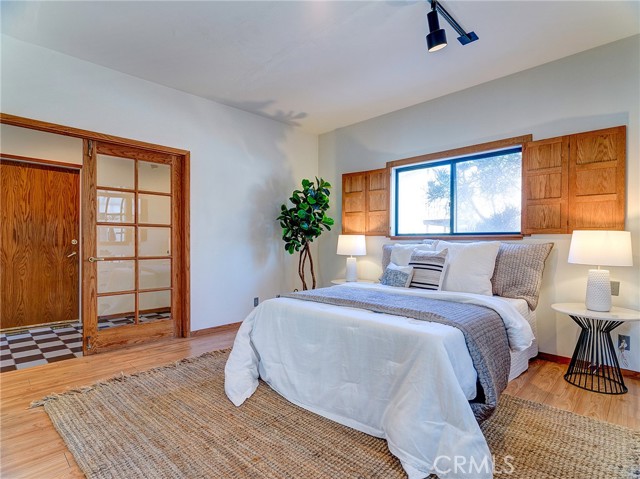 422 8th Street, Hermosa Beach, California 90254, 2 Bedrooms Bedrooms, ,2 BathroomsBathrooms,Residential,Sold,8th,SB23103489