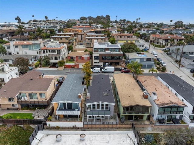 1617 Raymond Avenue, Hermosa Beach, California 90254, 3 Bedrooms Bedrooms, ,2 BathroomsBathrooms,Residential,For Sale,Raymond,SB24215419