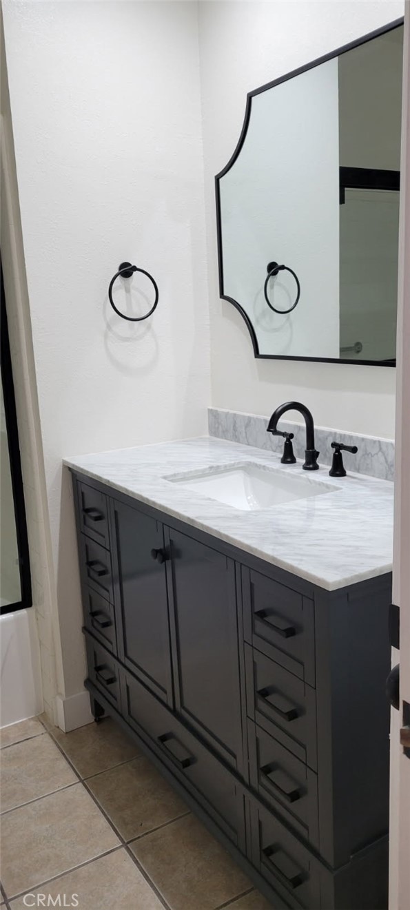 Detail Gallery Image 16 of 29 For 5135 Zelzah #101,  Encino,  CA 91316 - 2 Beds | 2 Baths