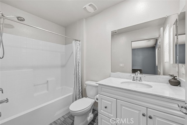 Detail Gallery Image 39 of 47 For 7214 N Chestnut, Van Nuys,  CA 91405 - 2 Beds | 3 Baths