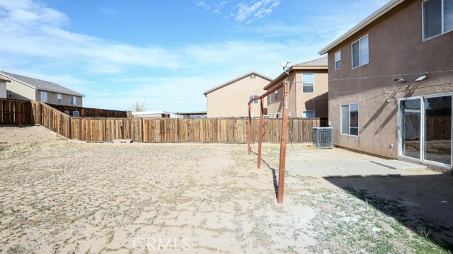 9476 Plum Court, Hesperia CA: https://media.crmls.org/medias/759a2b9e-215d-4020-b598-512e908397db.jpg