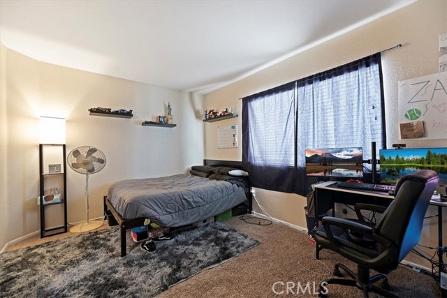 429 Colfax Circle, Corona CA: https://media.crmls.org/medias/759a7061-5e78-4f1d-a050-963fcf08051f.jpg