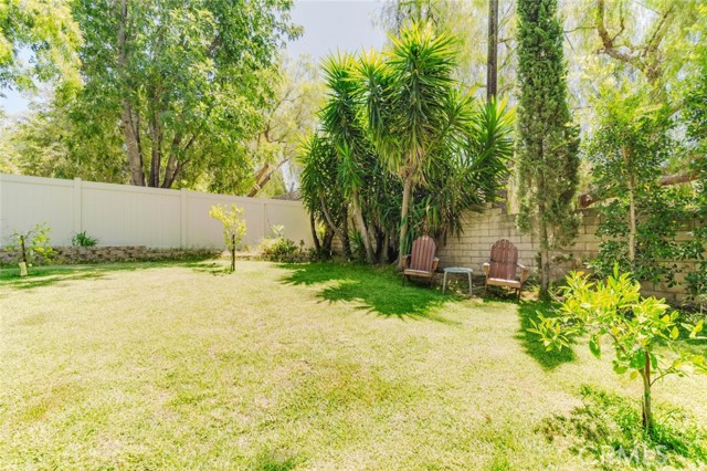 2234 East Hillcrest Drive photo 39