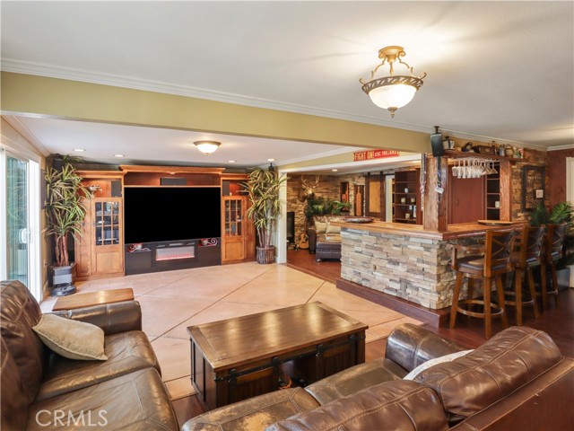 Detail Gallery Image 23 of 56 For 2425 Heather Ave, Long Beach,  CA 90815 - 3 Beds | 3 Baths