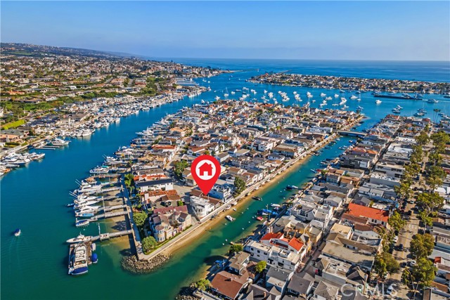 Detail Gallery Image 27 of 33 For 322 Grand Canal, Newport Beach,  CA 92662 - 3 Beds | 3 Baths