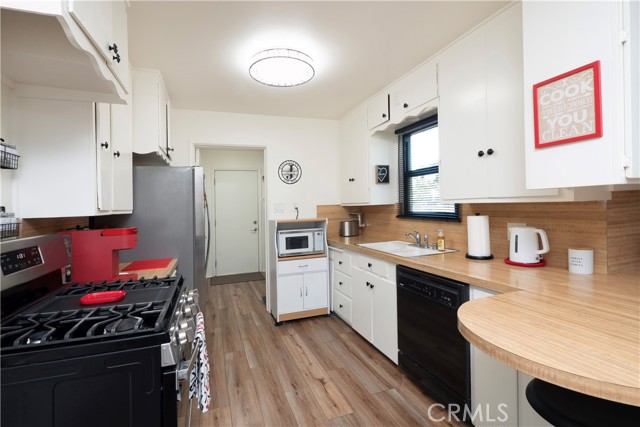 Detail Gallery Image 17 of 57 For 691 N 3rd Ave, Upland,  CA 91786 - 2 Beds | 1/1 Baths