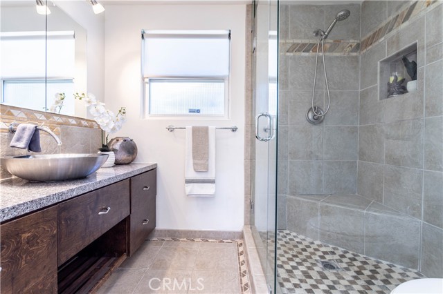 Detail Gallery Image 23 of 35 For 18157 Donmetz St, Porter Ranch,  CA 91326 - 3 Beds | 2 Baths