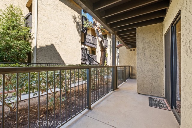 Detail Gallery Image 17 of 25 For 25581 Indian Hill Ln #E,  Laguna Hills,  CA 92653 - 2 Beds | 2 Baths