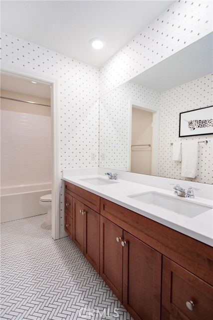36067 Roaring Fork Drive, Winchester CA: https://media.crmls.org/medias/759d1e49-262a-4764-bf55-a3add21e8b41.jpg