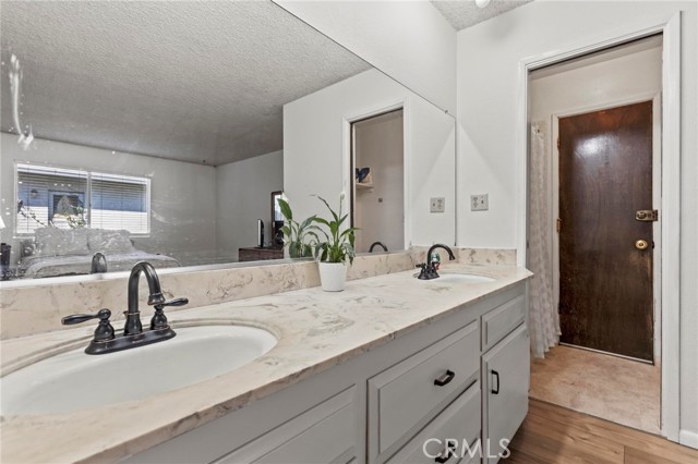 2170 Ramsey Way, Chico CA: https://media.crmls.org/medias/759d53d4-5fea-4505-b5a3-a6f2a2858e39.jpg