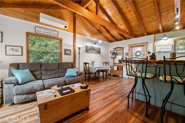 Detail Gallery Image 5 of 20 For 42955 Encino, Big Bear Lake,  CA 92315 - 1 Beds | 1 Baths