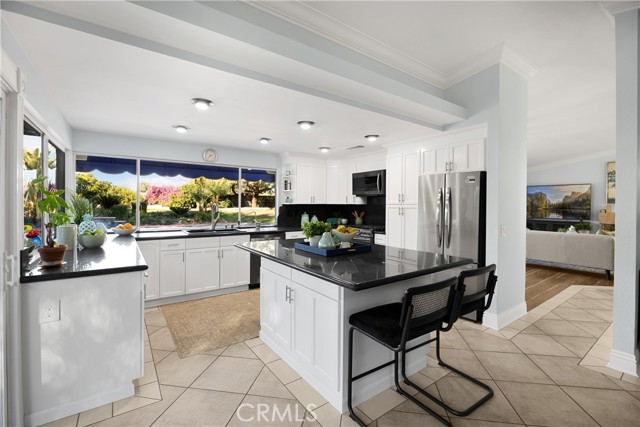 Detail Gallery Image 15 of 53 For 7230 Sarsaparilla Dr, Corona,  CA 92881 - 4 Beds | 3 Baths