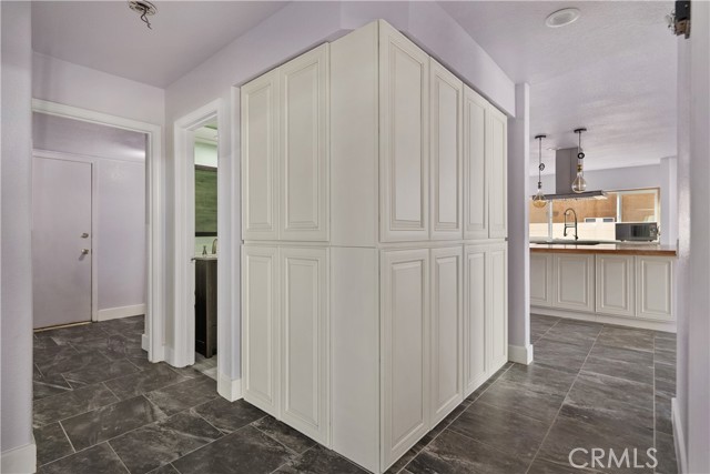 Detail Gallery Image 18 of 41 For 3327 Deaver Dr, Corona,  CA 92882 - 3 Beds | 3 Baths