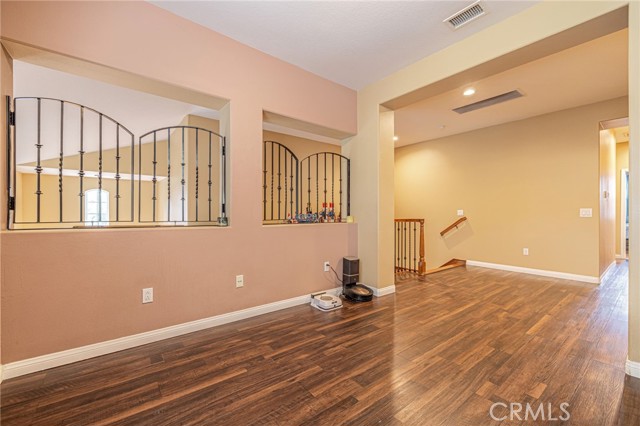 Detail Gallery Image 29 of 48 For 574 Oak Tree Ct, Simi Valley,  CA 93065 - 5 Beds | 4/1 Baths
