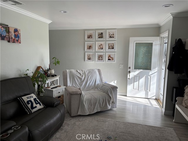 Detail Gallery Image 3 of 16 For 6450 Arthur St, Chino,  CA 91710 - 3 Beds | 2 Baths