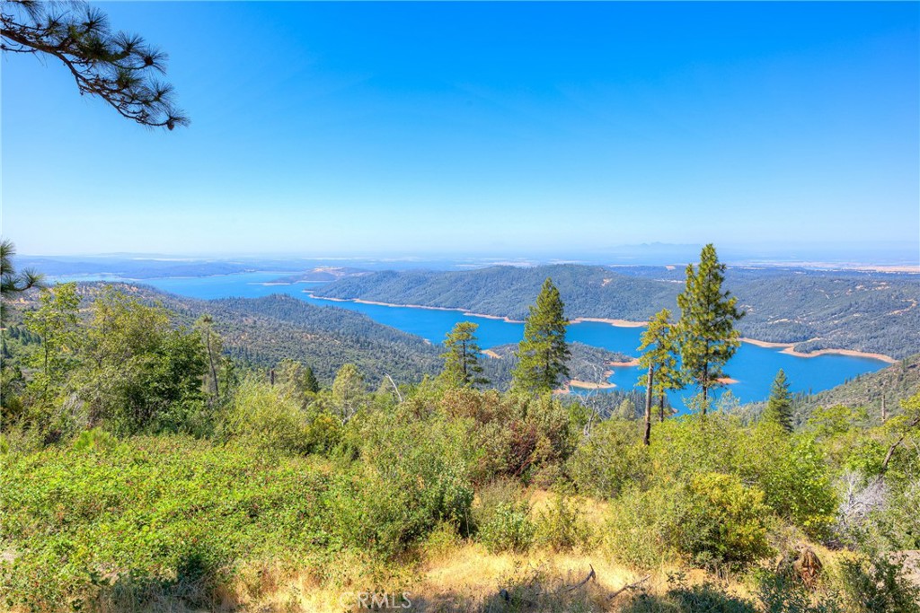 https://media.crmls.org/medias/759e983e-3ad3-4546-abc5-4e542a353686.jpg?preset=X-Large