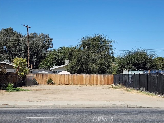 Detail Gallery Image 2 of 11 For 509 H St, Bakersfield,  CA 93304 - – Beds | – Baths