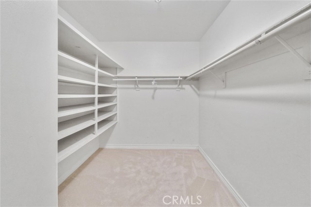 Image 26 of 40 For 2233 Martin  302