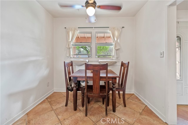 Detail Gallery Image 15 of 66 For 1327 Grove Ave, Upland,  CA 91786 - 3 Beds | 2 Baths