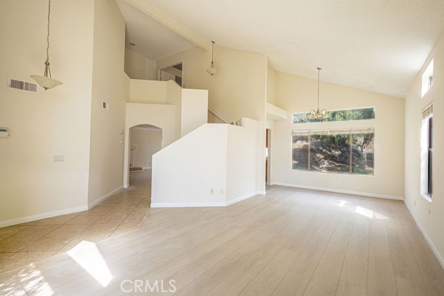 Detail Gallery Image 8 of 29 For 22532 Naranja, Moreno Valley,  CA 92557 - 4 Beds | 2/1 Baths