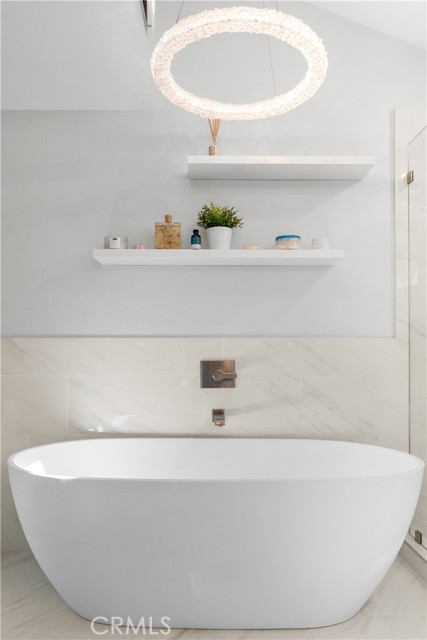 Detail Gallery Image 17 of 29 For 4420 Park Jazmin, Calabasas,  CA 91302 - 3 Beds | 3 Baths