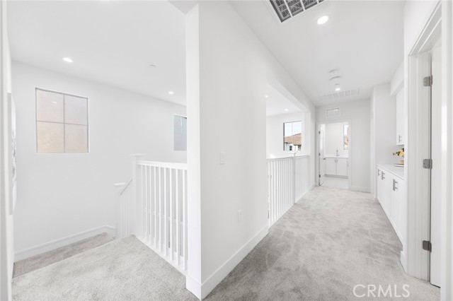 118 sunnybank Boulevard, Irvine CA: https://media.crmls.org/medias/75a1c728-d5f6-41aa-9a55-dc7d67721079.jpg