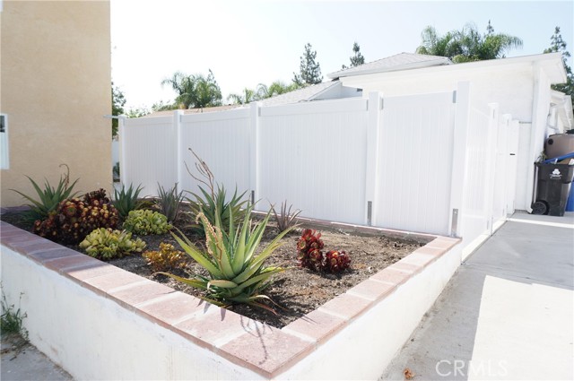Detail Gallery Image 54 of 56 For 22131 Victory Bld, Woodland Hills,  CA 91303 - 3 Beds | 3/1 Baths