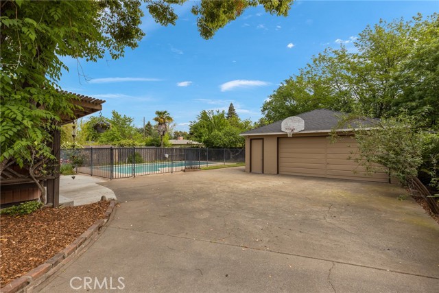 Detail Gallery Image 25 of 42 For 948 Downing Ave, Chico,  CA 95926 - 4 Beds | 2 Baths
