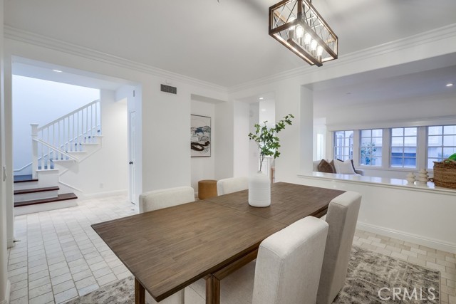 2569 Bungalow Place, Corona del Mar CA: https://media.crmls.org/medias/75a3586d-5b53-4189-b1d2-425b772bb358.jpg