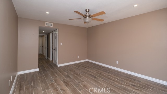 Detail Gallery Image 13 of 15 For 7 Satinwood Way, Irvine,  CA 92612 - 2 Beds | 2 Baths
