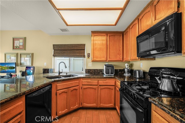 1155 W Morgan Street, Rialto CA: https://media.crmls.org/medias/75a449b9-6a3b-4fd3-a563-6ec0d4a7963b.jpg