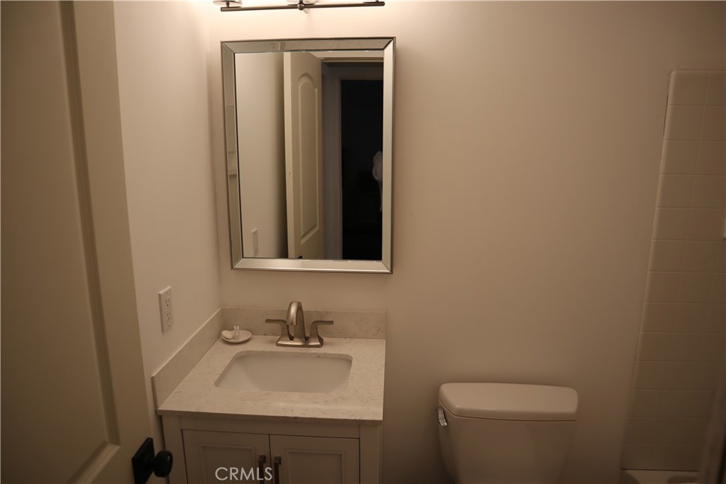 https://media.crmls.org/medias/75a4783b-50d0-4eb0-b01d-a5a3fb08b187.jpg?preset=X-Large