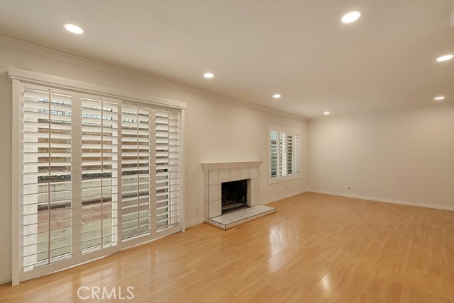 555 South Azusa Avenue, 52 photo 12