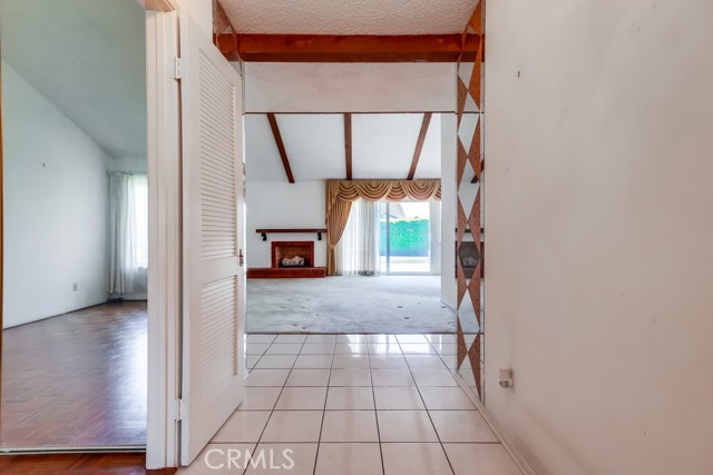 1702 Lark Tree Way, Hacienda Heights CA: https://media.crmls.org/medias/75a513b7-a428-4800-97e5-05321ae27ac8.jpg