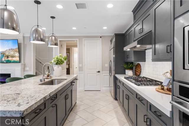 Detail Gallery Image 10 of 50 For 135 Hollow Tree, Irvine,  CA 92618 - 4 Beds | 3 Baths