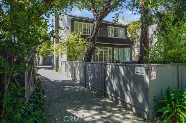 Detail Gallery Image 2 of 22 For 1124 Douglas, Burlingame,  CA 94010 - – Beds | – Baths