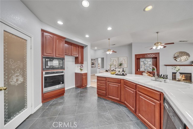 Detail Gallery Image 24 of 46 For 5722 Canoe Dr, Corona,  CA 92880 - 4 Beds | 3 Baths