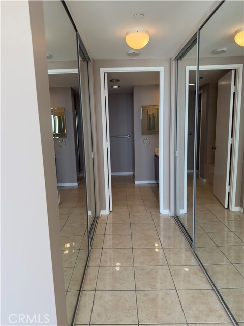 850 E Ocean Boulevard, Long Beach CA: https://media.crmls.org/medias/75a75a84-eb51-4476-aee3-66dbe3d29c43.jpg