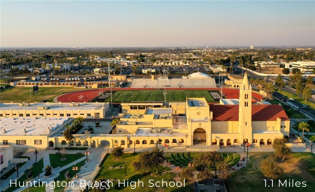 414 Main St., Huntington Beach CA: https://media.crmls.org/medias/75a79348-e62f-49dc-a97d-5511ff003f7b.jpg