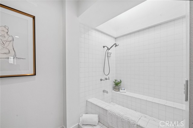Detail Gallery Image 28 of 44 For 16415 Martin Ln #243,  Huntington Beach,  CA 92649 - 2 Beds | 2/1 Baths