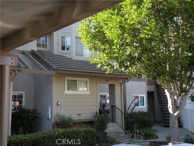 Detail Gallery Image 4 of 9 For 24382 Larchmont Ct #66,  Laguna Hills,  CA 92653 - 2 Beds | 2/1 Baths