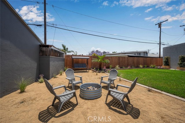 2260 Tevis Avenue, Long Beach CA: https://media.crmls.org/medias/75a925b8-7c09-4a8c-bcc1-75bf06589503.jpg