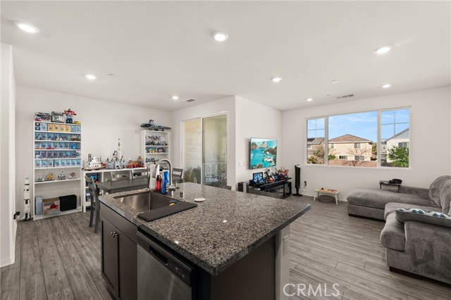 Detail Gallery Image 16 of 35 For 16680 Wyndham Ln #3,  Fontana,  CA 92336 - 2 Beds | 2/1 Baths