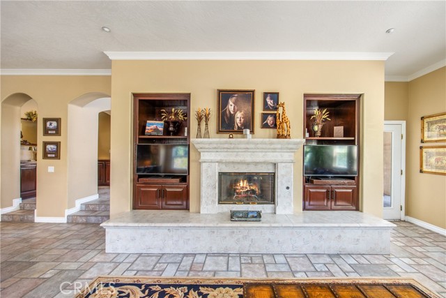 Detail Gallery Image 14 of 65 For 652 Fairway Dr, Redlands,  CA 92373 - 5 Beds | 4/1 Baths