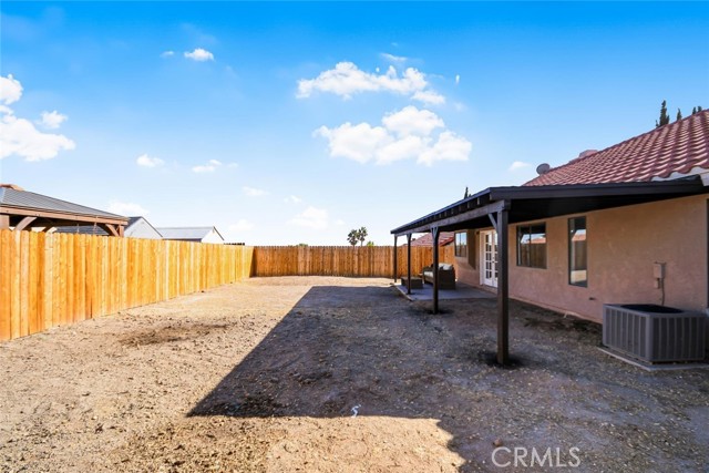 Detail Gallery Image 18 of 19 For 545 Rainbow, Palmdale,  CA 93551 - 3 Beds | 2 Baths