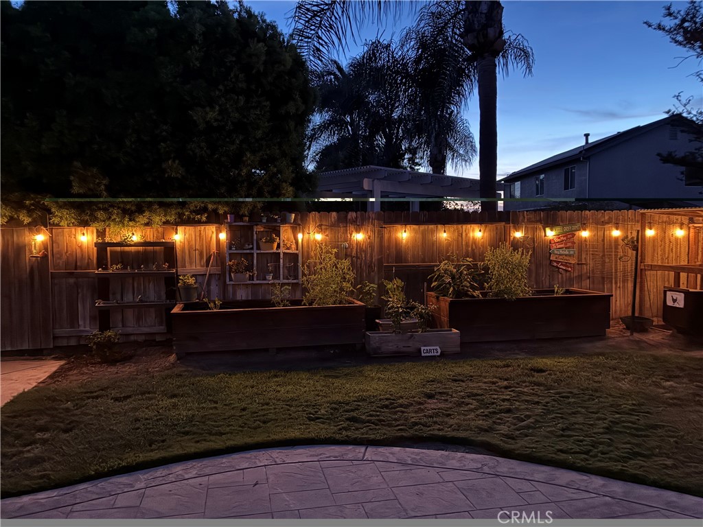 https://media.crmls.org/medias/75ac242b-2793-4c67-9f1e-fc71510ada27.jpg?preset=X-Large