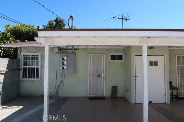 4275 Martin Luther King Jr, Lynwood CA: https://media.crmls.org/medias/75acaf62-794f-418f-8d17-686f3af8cb1a.jpg
