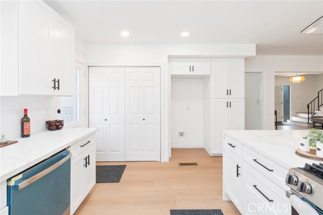 5701 Milton photo 12